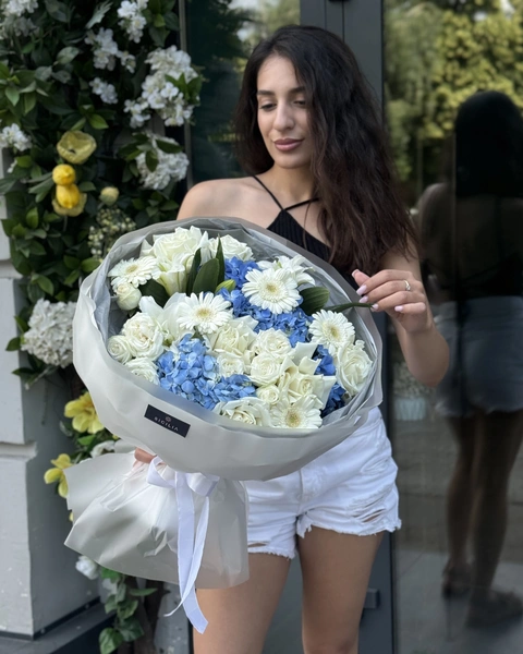 Авторский букет цветов №134