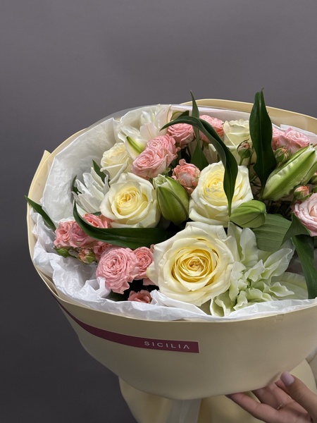 Авторский букет цветов № 12