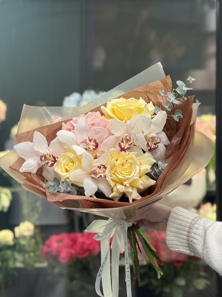 Авторский букет цветов №240