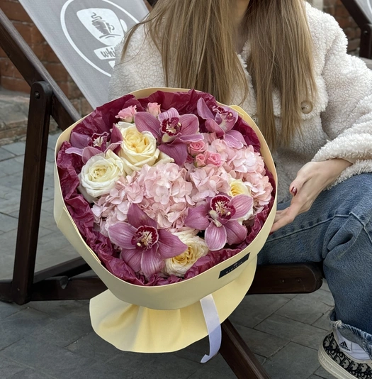 Авторский букет цветов №107