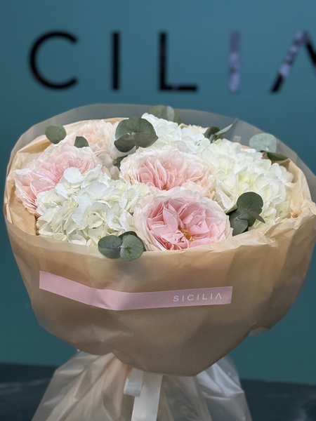 Авторский букет цветов №233