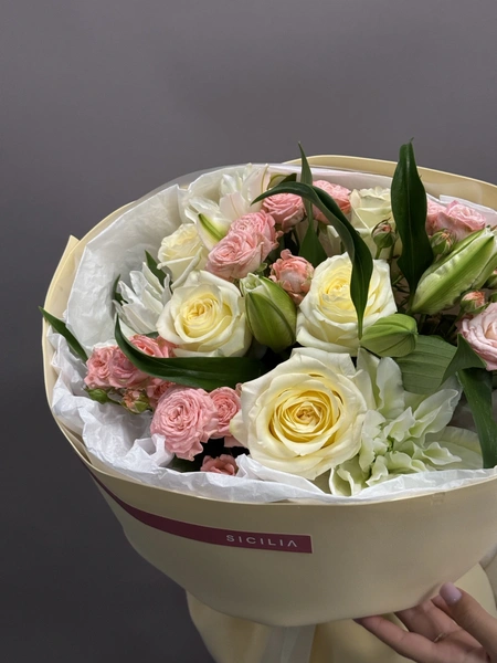 Авторский букет цветов № 12