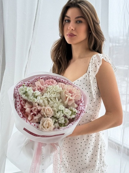 Авторский букет цветов №261