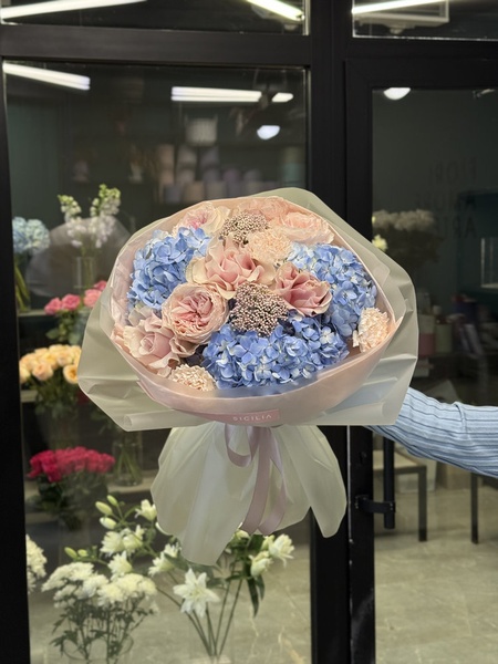 Авторский букет цветов №225